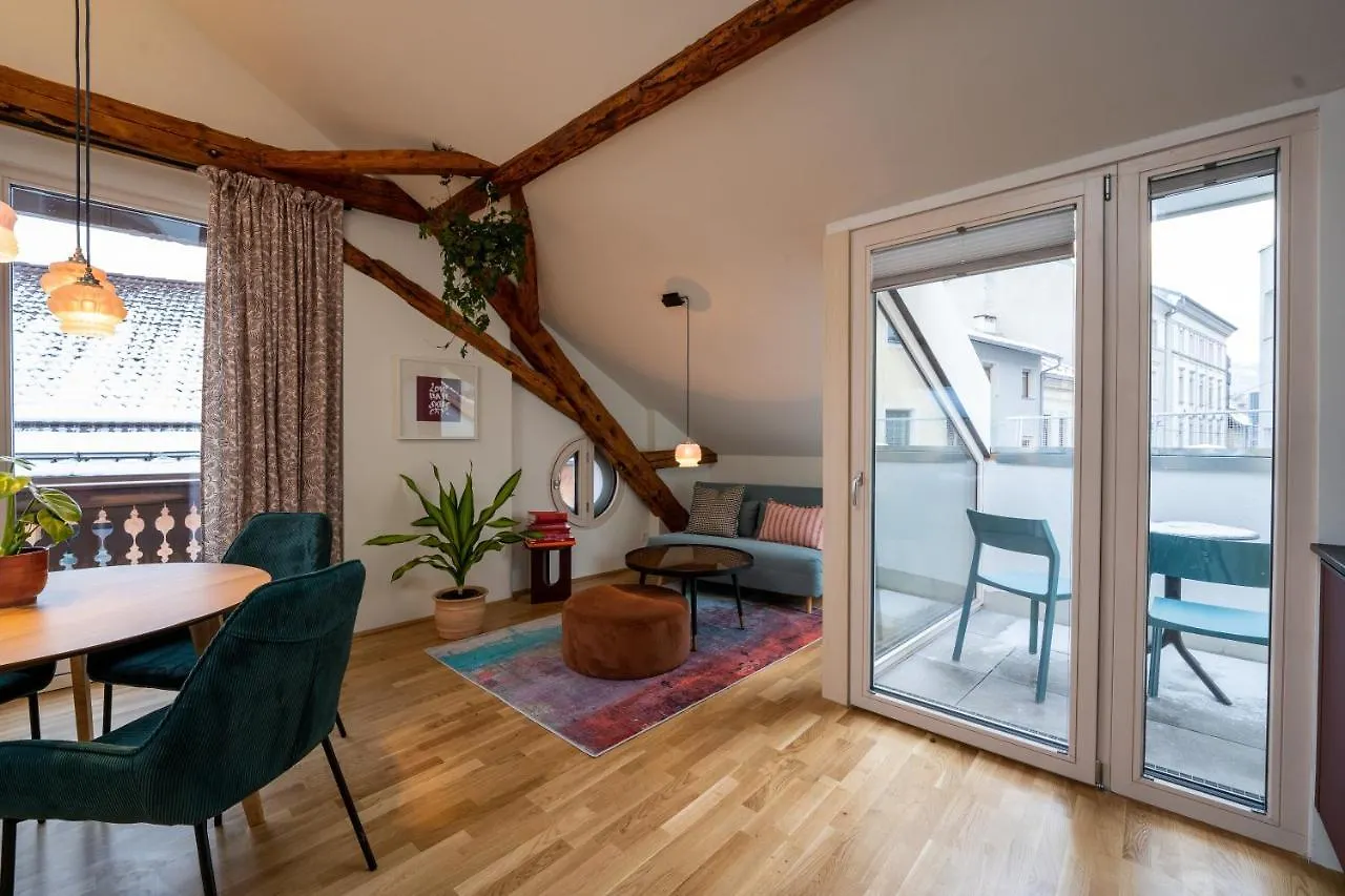 Noas Home Innsbruck 0*,  Austria