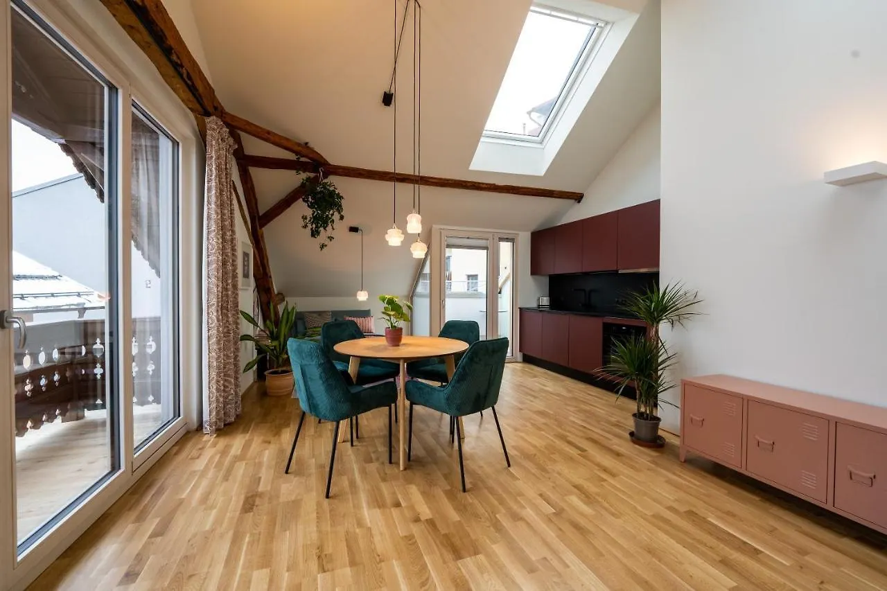 Noas Home Innsbruck Apartment